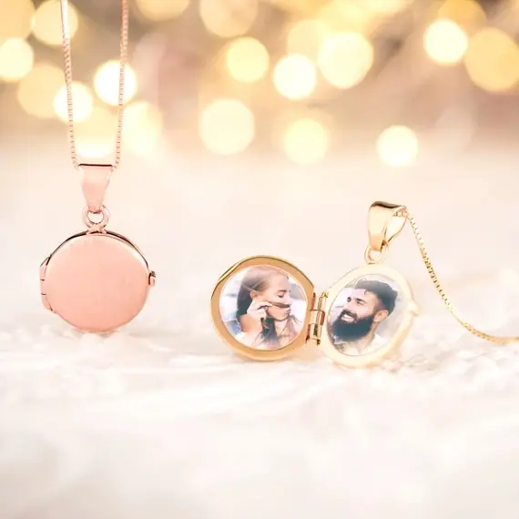 Shane Co locket photo
